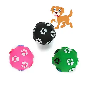 Mainan Tangkap menyenangkan anjing yang indah cetakan kaki bola pembuat suara melengking interaktif untuk anjing bermain & Latihan
