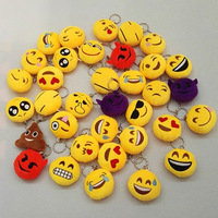 Offre Spéciale pas cher porte-clés Mini mignon Emojis peluche porte-clés oreillers enfants fête fournitures faveurs émotion porte-clés jouet