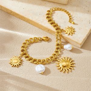Gold Plated Sun Charm Bracelet Geometric Zinc Alloy Unisex Jewelry B1815 - Product Image 3