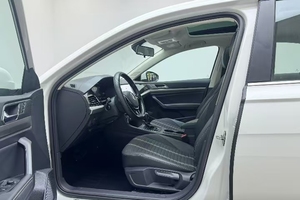 Lavida d'occasion modèle 2022 280TSI DSG Comfort Edition LHD Euro VI 150-200 ch Turbo, berline familiale compacte à faible consommation de carburant - Product Image 6