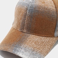 Gorra de Béisbol con Diseño de Cuadros Degradados Única para Otoño/Invierno, Unisex, Casual, para Exteriores, Protección Solar, a la Moda, Estilo Urbano
