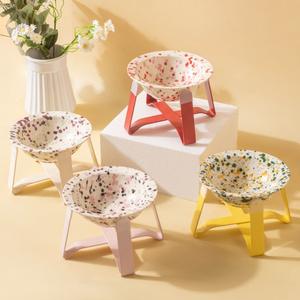 Tigela de Cerâmica Ecológica para Cães com Boca Rasa e Proteção para o Pescoço, Design Universal à Prova d'Água IPX5 em Forma de UFO - Product Image 2