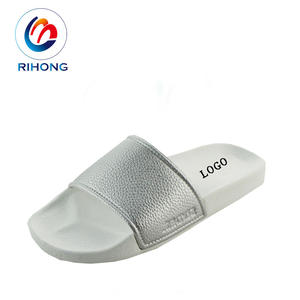 Nouvelles sandales blanches de Guangzhou, design tendance, en EVA, personnalisables avec logo OEM, pour hommes, été 2026 - Product Image 2