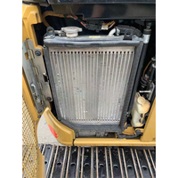 Mini-chargeuse CAT 302 d'occasion (95% neuve) avec cabine climatisée, ultra-compacte, idéale pour les travaux de construction, prête à être expédiée, faible nombre d'heures de fonctionnement
