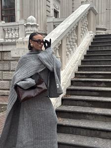 Nuovo Set Moda Autunno 2025 per Donna, Vendita all'Ingrosso, Maglione Lavorato a Maglia con Collo Tondo e Pantaloni a Gamba Larga, Motivo Tinta Unita per Uso Quotidiano - Product Image 6