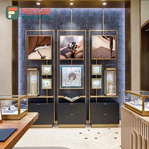 Vitrine en verre de qualité supérieure avec base en bois, cadre en métal, éclairage LED multi-niveaux, design intérieur de salle d'exposition de bijoux en or de haute qualité - Product Image 3