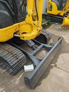 Miniexcavadora sobre orugas Komatsu de segunda mano, peso operativo de 5 toneladas con componentes de motor central, condiciones de trabajo, precio bajo, venta - Product Image 4
