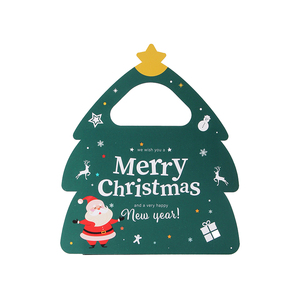 Sac cadeau de luxe personnalisé en papier blanc en forme de sapin de Noël avec poignée en ruban et impression sérigraphique pour emballage de cadeaux de fin d'année et promotion de marque - Product Image 3