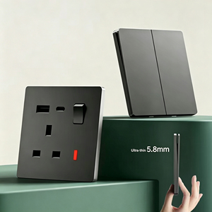 OEM ODM フレームレス ブラック 英国規格 壁コンセント オンオフスイッチとデュアル充電ポート付き - Product Image 3