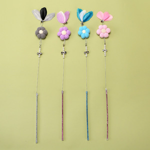 Bâton de chatouillage féerique pour chat, avec combinaison peluche, plumes et clochette, en acrylique, jouet pour chat, fournitures pour animaux de compagnie - Product Image 3