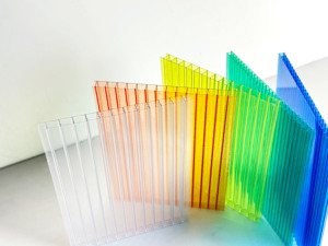 Panneau PC alvéolaire anti-bruit, anti-UV, résistant au vent pour couverture de toit de véranda de jardin - Product Image 3
