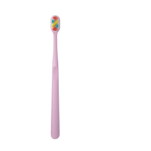 Spazzolini da denti Extra morbidi con setole affusolate progettate dal parodontologo per denti sensibili e gengive che si allontanano - Product Image 4