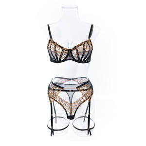 Nuevo Conjunto de Lencería Sexy Transparente con Bordado Ruso y Cadena, 3 Piezas - Product Image 5
