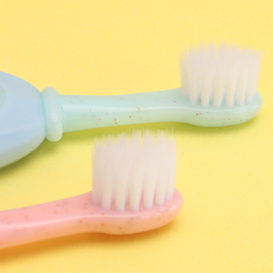 <span class=keywords><strong>Brosse</strong></span> à dents pour bébé, taille standard, très vendue, mignonne, poils en nylon doux, colorée, facile à tenir, poignée antidérapante en TPE, pour usage domestique - Product Image 6