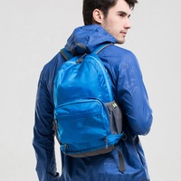 Mochila para exteriores de gran capacidad Mochila de viaje ligera para hombres y mujeres Mochila impermeable