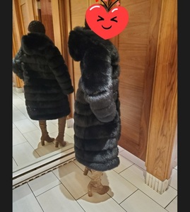 Cappotto OEM all'Ingrosso in Pelliccia Sintetica di Volpe Bubble da Donna, Giacca Invernale Lunga in Pelliccia Sintetica, Felpe con <span class=keywords><strong>Cappuccio</strong></span> Personalizzate Soffici in Pelliccia Sintetica da Donna - Product Image 2