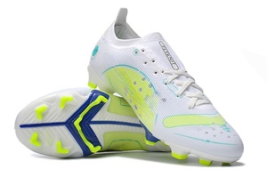 Chaussures de football de qualité supérieure en promotion – Bottes de sport antidérapantes pour l'entraînement – Confortables pour l'été, le printemps et l'hiver - Product Image 4