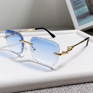 Lunettes de soleil sans monture dégradées UV400, rectangulaires, unisexes, protection solaire, mode adulte - Product Image 2