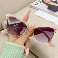 Nouvelles Lunettes de Soleil Tendance Kaki Effet Écaille de Tortue Monture Cat-Eye Polyvalentes Design Unique Style Européen Américain Protection UV400