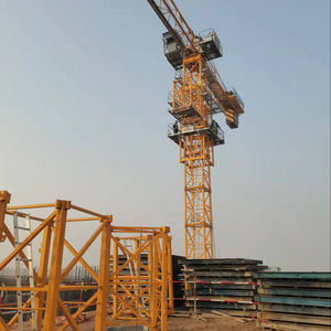 Grúa Torre Zoomlion al Mejor Precio, Nueva, de Alta Calidad, Capacidad de Carga de 10 Toneladas, Motor de Alta Eficiencia, Control Remoto, Altura Máxima de 200 m - Product Image 1