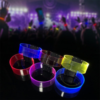 Bracelet LED personnalisé avec logo, lumineux, pour fêtes, événements, concerts, cadeaux promotionnels, fournisseur en gros