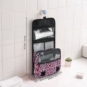 Trousse de toilette de voyage portable grand format, imperméable, avec logo personnalisé et motif imprimé léopard - Product Image 6