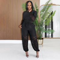 Ensemble deux pièces amincissant BR7062 Streetwear : Haut transparent à manches longues avec patchwork en dentelle et pantalon court