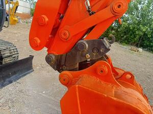 Prise en charge de différents accessoires : marteau, grappin, godet. Excavatrice Hitachi ZX80 ZX70 ZX60 8 tonnes 7 tonnes 6 tonnes : moins d'usure et de dégâts. - Product Image 2