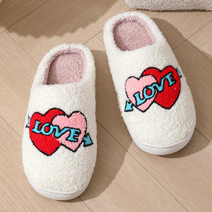 Hot Sell Slides Home Warm Smile Slipper Fur Slides Faux Fur Heart Slippers Women Shoes Family Plush Slippers Custom - Product Image 3