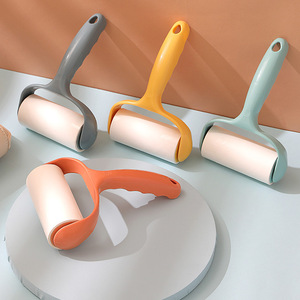 Rodillo quitapelusas con adhesivo fuerte para ropa, 50 hojas, mango de plástico, colores nórdicos - Product Image 1