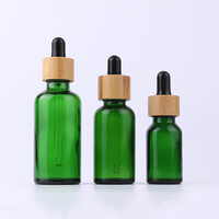 Flacon compte-gouttes en verre givré vert écologique avec bouchon en bambou, emballage personnalisé rechargeable pour sérum et huiles essentielles