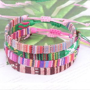 Estilo Nepalês Algodão e Linho Tecido Rainbow <span class=keywords><strong>Ankle</strong></span> <span class=keywords><strong>Bracelet</strong></span> <span class=keywords><strong>Rope</strong></span> Wide Adjustable Handmade Casal Homens Mulheres Pulseiras - Product Image 3