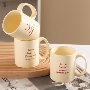 Mug en céramique personnalisé 325 ml avec poignée, impression sérigraphique, tasse cadeau pour café et petit-déjeuner - Product Image 4