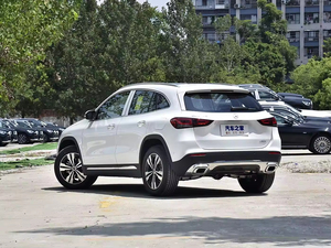 2025 <span class=keywords><strong>Mercedes</strong></span> B <span class=keywords><strong>E</strong></span> n Z GLA220 coche de lujo 1,3 T 163HP L4 caja de cambios automática de gasolina asientos de tela Interior oscuro FWD trasero Euro VI - Product Image 3