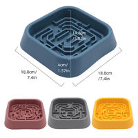 Bol de nourrissage lent pour animaux de compagnie en silicone carré écologique sans BPA avec ventouse