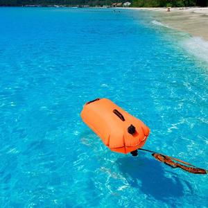 Offenes Wasser Hochs ichtbare Schwimm boje Abschlepp schwimmer Wasserdichter Packs ack Schwimm sicherheits schwimmer Halten Sie die Ausrüstung trocken - Product Image 2