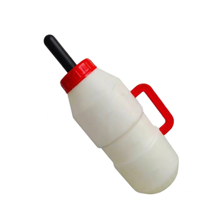 Nuevo Biberón para Terneros, Alimentador de Leche para Terneros de Plástico con Tetina Suave, Equipo Ganadero Duradero, TARIQ CRAFTED INDUSTRIES - Product Image 1