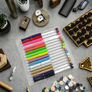 <span class=keywords><strong>Stylo</strong></span> bille en métal de haute qualité à prix abordable, <span class=keywords><strong>personnalisable</strong></span> avec logo, corps en forme de plume, impression UV, encre noire, <span class=keywords><strong>stylo</strong></span> promotionnel pour l'école et les affaires - Product Image 3
