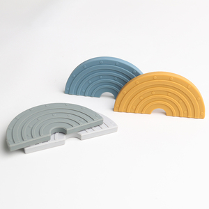 BPA miễn phí tùy chỉnh mềm Silicone bé Teether trăng đồ chơi cho trẻ sơ sinh trẻ sơ sinh nhai nhẹ nhàng cầu vồng mọc răng Chuỗi vòng Rattle - Product Image 4