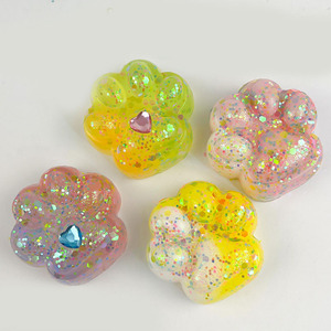 Cadeau drôle animal <span class=keywords><strong>Mochi</strong></span> Stress <span class=keywords><strong>pas</strong></span> <span class=keywords><strong>cher</strong></span> chaud Kawaii mignon plastique souple TPR Squishy presser chat patte Capsule jouet - Product Image 5