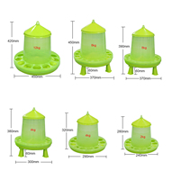 Abreuvoir et mangeoire pour poulets de couleur vive, seau d'alimentation en plastique vert pour volailles avec pieds