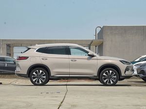 Vente en gros de nouvelles voitures Byd Han Ev 2024 Byd Song Plus Tang Yuan Pro Ev fabriquées en Chine Véhicule électrique automatique - Product Image 6