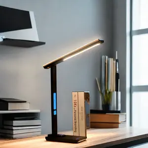 Настольная лампа с деревянной металлической отделкой
