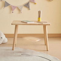 Bureau d'étude rectangulaire en bois massif de style nordique, table basse pour enfants de maternelle, tabouret d'apprentissage dédié à l'écriture et au dessin