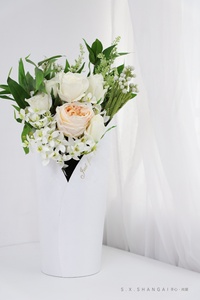 Caja de papel ovalado portátil de lujo para flores, caja de regalo de ramo con cuerda portátil - Product Image 6