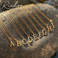Collar con Colgante de Letra Inicial A-Z RINHOO, Acero Inoxidable 316L, Chapado en PVD de 18k, Cadena con 26 Letras Mayúsculas del Alfabeto, Gargantilla para Mujer