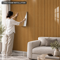 Papier peint autocollant à motif rayé en bois brun chaud 60x60cm avec surface en PET et mousse IXPE pour murs intérieurs