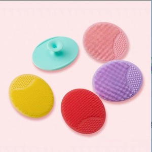 Brosse à shampooing en silicone pour bébé : Brosse de bain pour nouveau-né et brosse anti-croûtes de lait, brosse pour le visage des filles - Product Image 2
