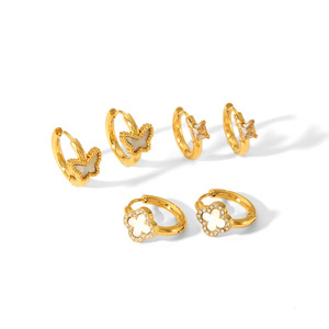 ต่างหูสไตล์ยุโรปอเมริกันหรูหราเบาๆ ทำจากไทเทเนียมสตีลรูปใบโคลเวอร์สี่แฉก ต่างหูแบบติดหูรูปผีเสื้อเคลือบทอง 18k ทำจากสแตนเลสสตีล - Product Image 3