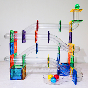 Magnescape 106 pezzo Set di blocchi magnetici in plastica blocchi per bambini pista di auto e mattonelle di corsa in marmo con palla - Product Image 4